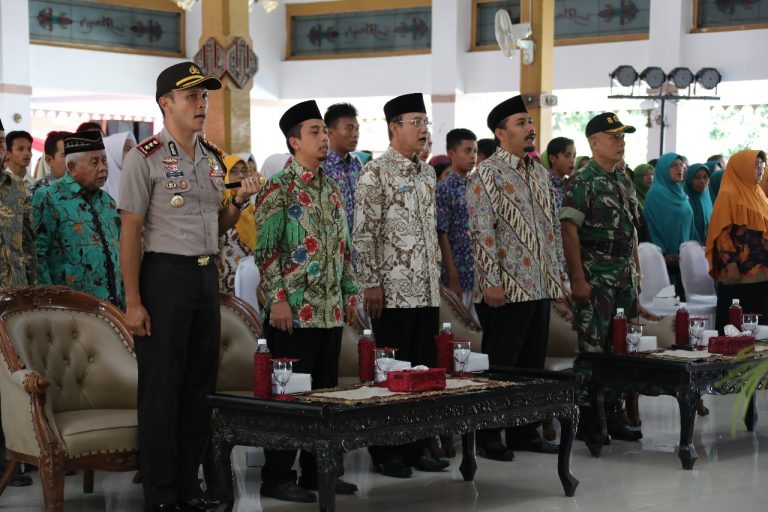 Faktor utama pemicu konflik sosial adalah